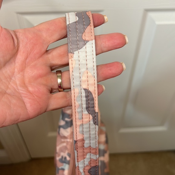 Lug Zipliner 2 Medium Tote - Picture 10 of 10